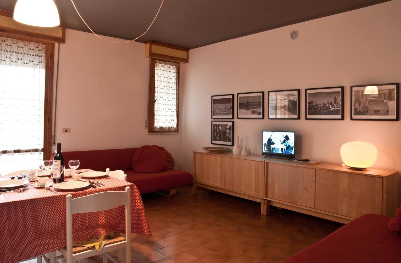 Appartamento Con Terrazza Lido delle Nazioni Bagian luar foto