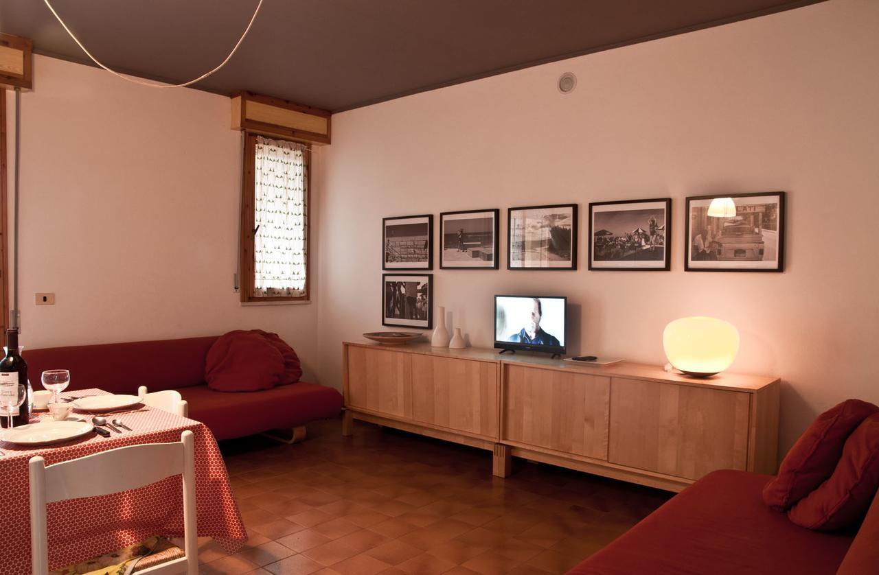 Appartamento Con Terrazza Lido delle Nazioni Bagian luar foto
